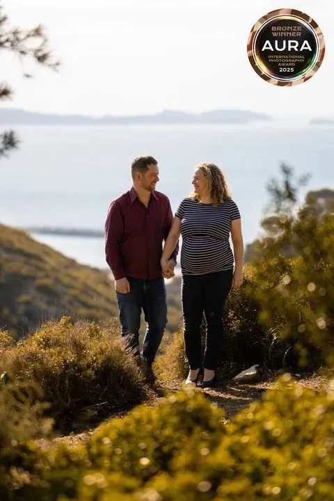 couple au bord de la mer